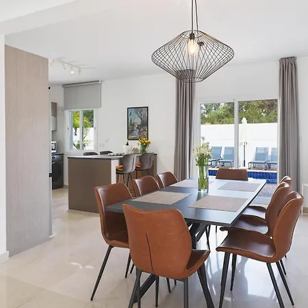 Luxvillasrentals Villa Agia Napa
