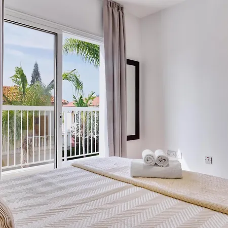 Luxvillasrentals أيا نابا