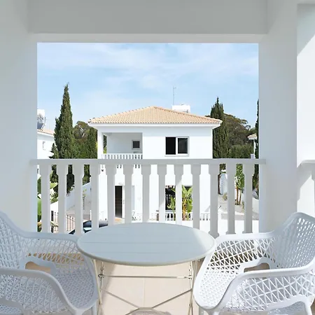 Luxvillasrentals أيا نابا