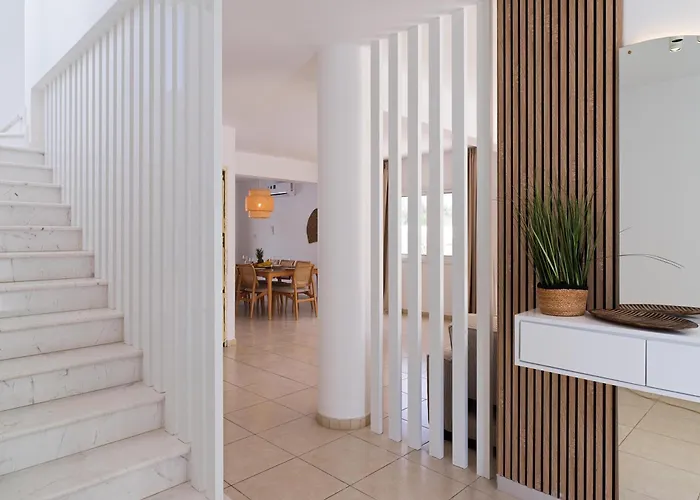 Villa Luxvillasrentals *