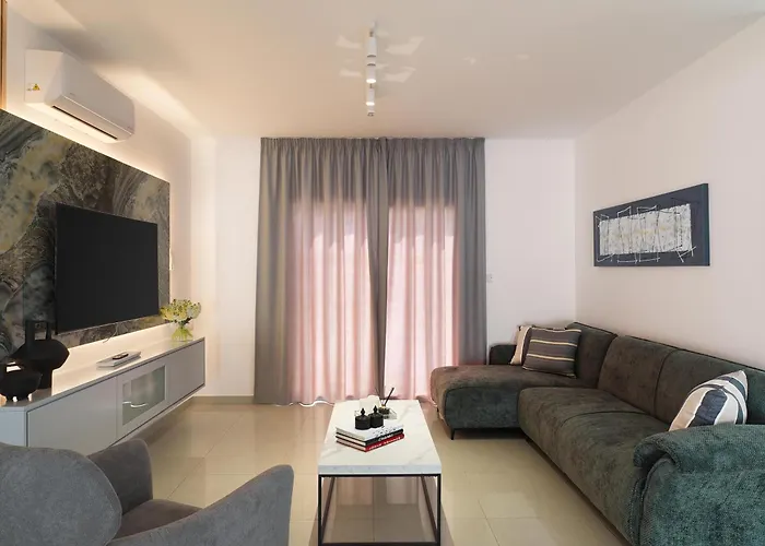 Luxvillasrentals * Agia Napa