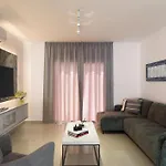 Luxvillasrentals * Ayia Napa