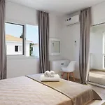 Luxvillasrentals *
