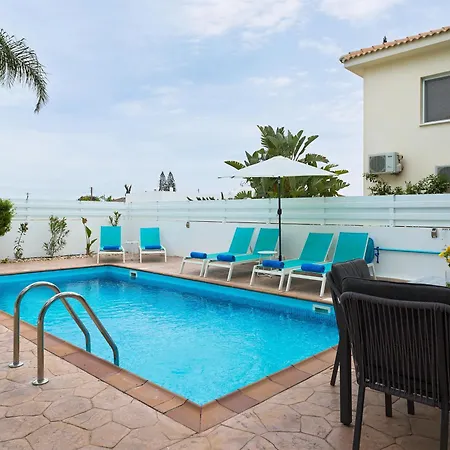 Luxvillasrentals Villa