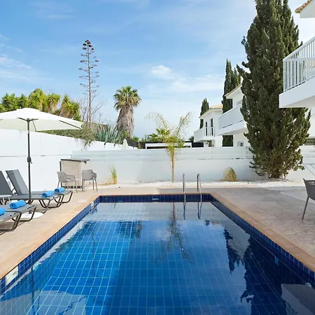 Villa Luxvillasrentals *