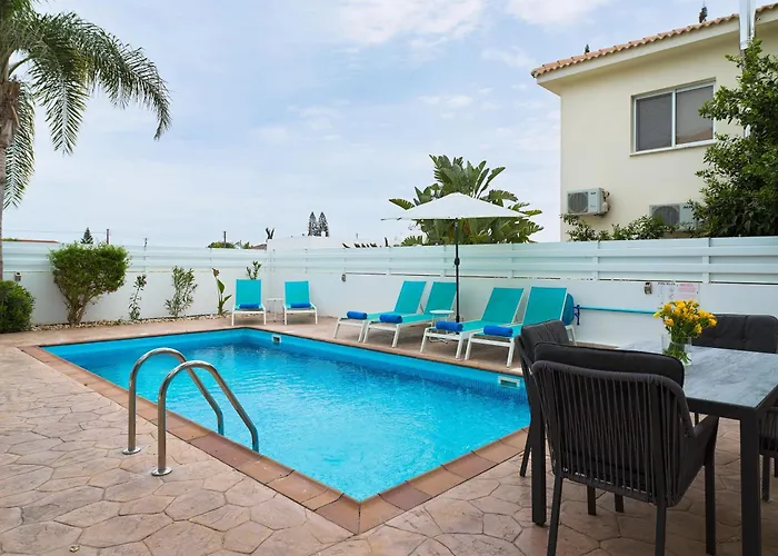 Luxvillasrentals Villa