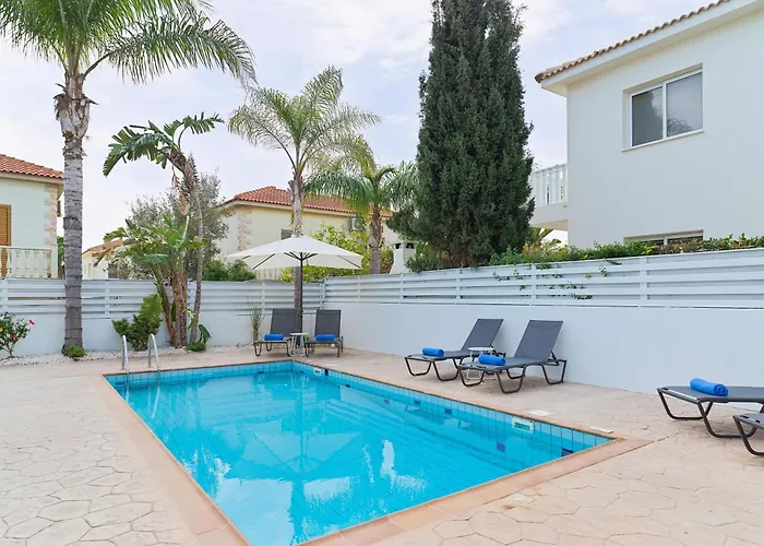 Luxvillasrentals Villa *